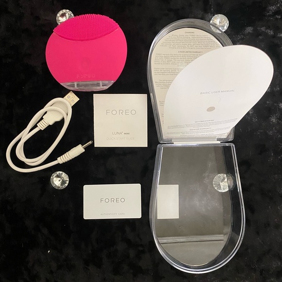 NEW Foreo Luna mini from sephora, NO smoke/smells/pets - Picture 2 of 5
